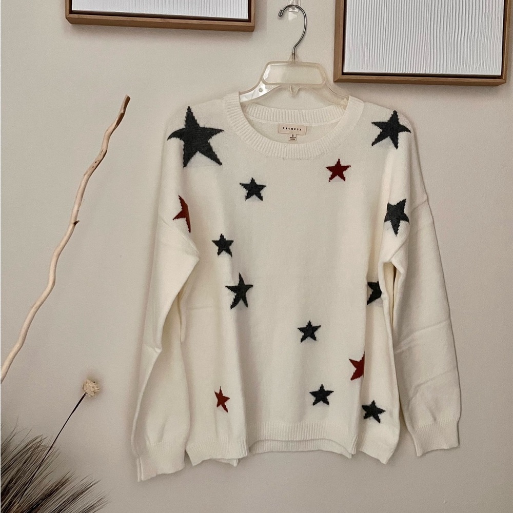 Long sleeve sweater with stars